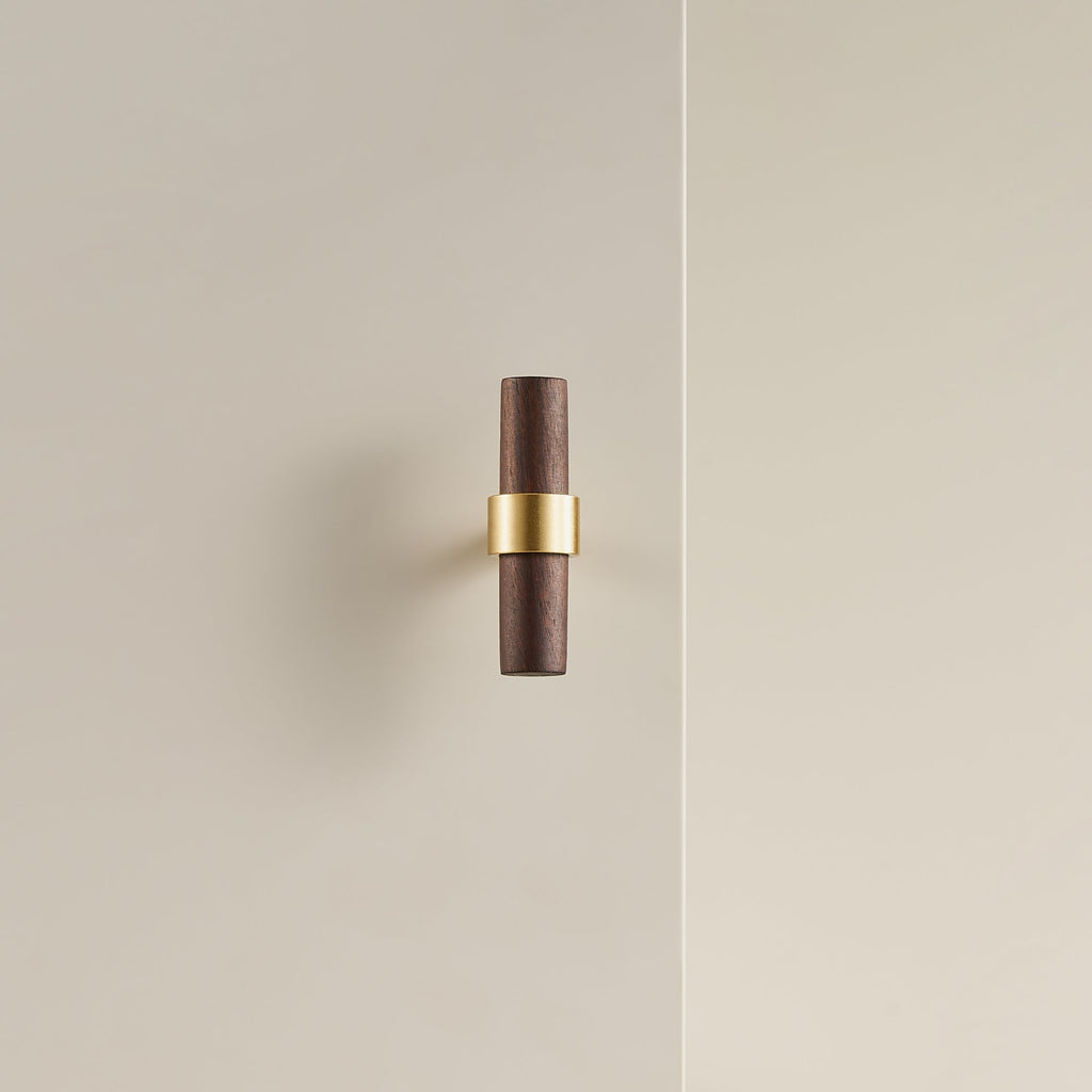 T-greep CH025W | Notenhout + Messing