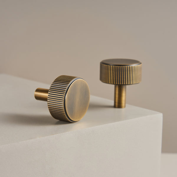 Knob CH052 | Knurled | Antique Brass