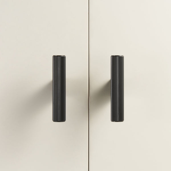 T-bar CH052 | Cannelé | Noir